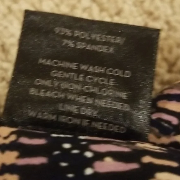 ANN TAYLOR Size 8 Pleated Loose Fitting Shorts - Picture 7 of 7